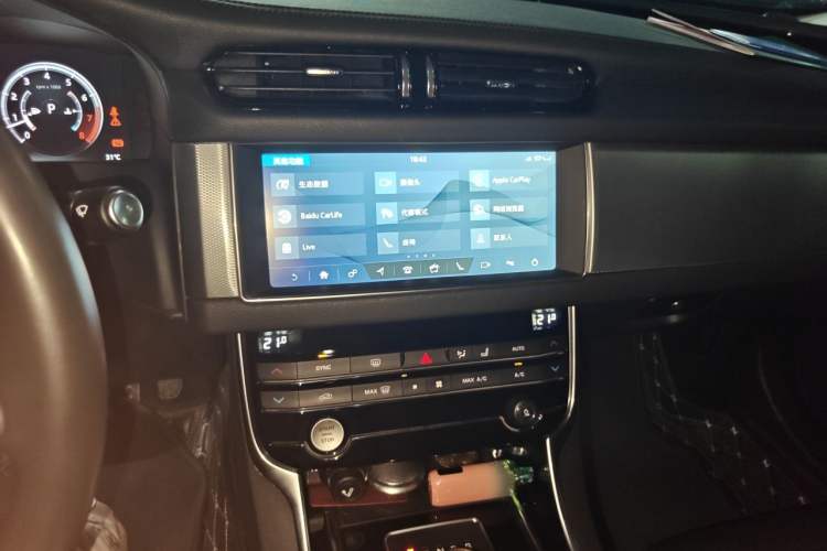 Used Jaguar XFL 2020 XFL 2.0T P200 Two-Wheel-Drive Elite Edition Audio And AC Panel