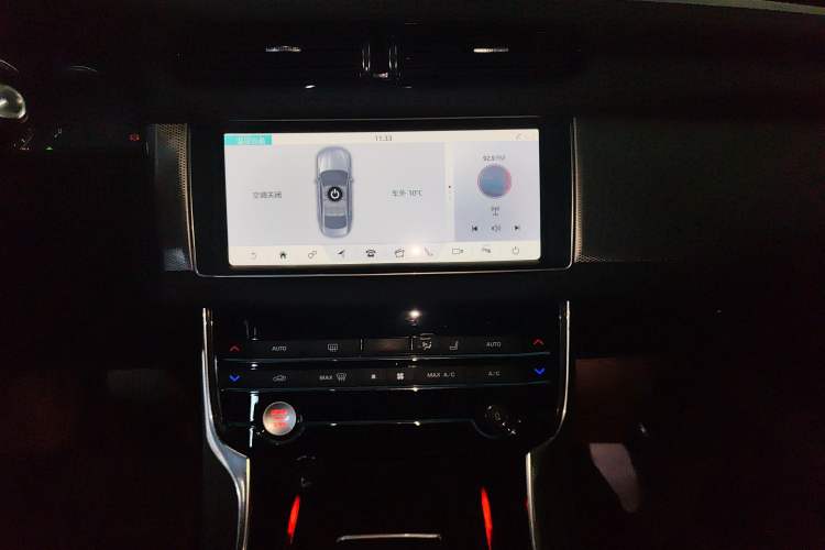 Used Jaguar XFL 2020 XFL 2.0T P250 Two-Wheel-Drive Luxury Edition Audio And AC Panel