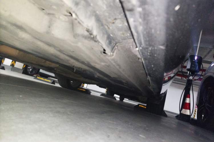 Used Jaguar XFL 2020 XFL 2.0T P200 Two-Wheel-Drive Rally Flag Edition Chassis Front Left