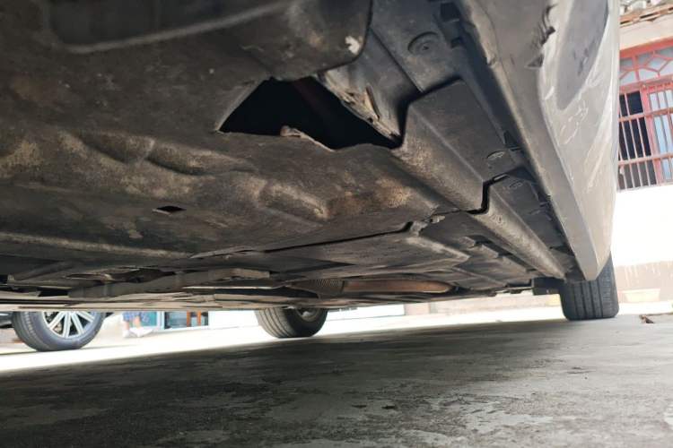 Used Jaguar XFL 2020 XFL 2.0T P200 Two-Wheel-Drive Windflower Edition Chassis Rear Right
