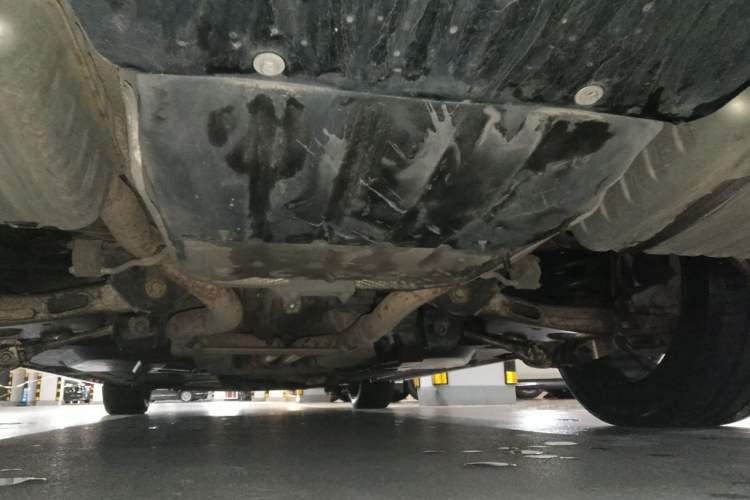 Used Jaguar XFL 2020 XFL 2.0T P250 Two-Wheel-Drive Luxury Edition Chassis Rear