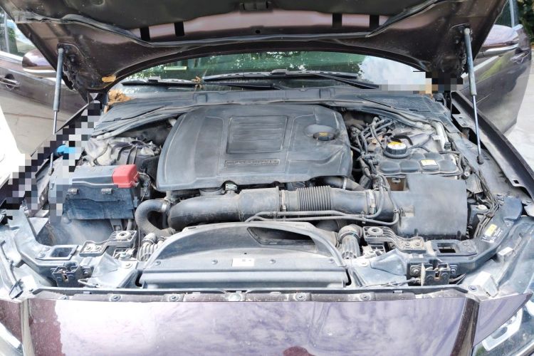 Used Jaguar XFL 2020 XFL 2.0T P200 Two-Wheel-Drive Windflower Edition Engine Bay