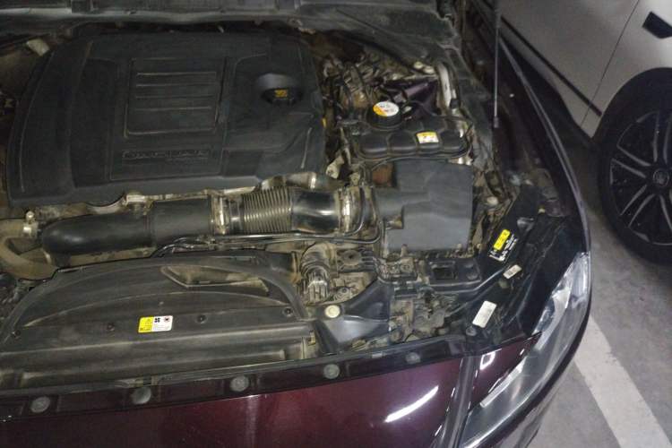 Used Jaguar XFL 2020 XFL 2.0T P200 Two-Wheel-Drive Rally Flag Edition Engine Bay Left