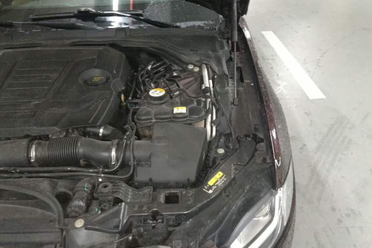 Used Jaguar XFL 2020 XFL 2.0T P250 Two-Wheel-Drive Luxury Edition Engine Bay Left
