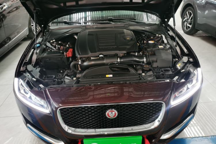 Used Jaguar XFL 2020 XFL 2.0T P200 Two-Wheel-Drive Elite Edition Engine Bay