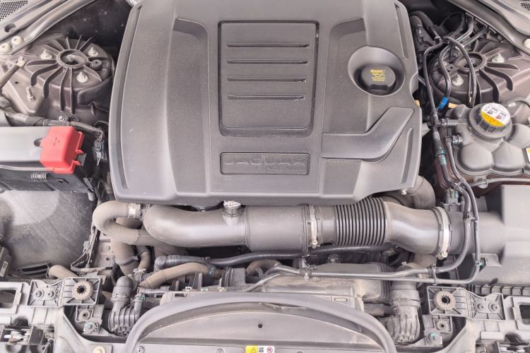 Used Jaguar XFL 2020 XFL 2.0T P200 Two-Wheel-Drive Elite Edition Engine Bay