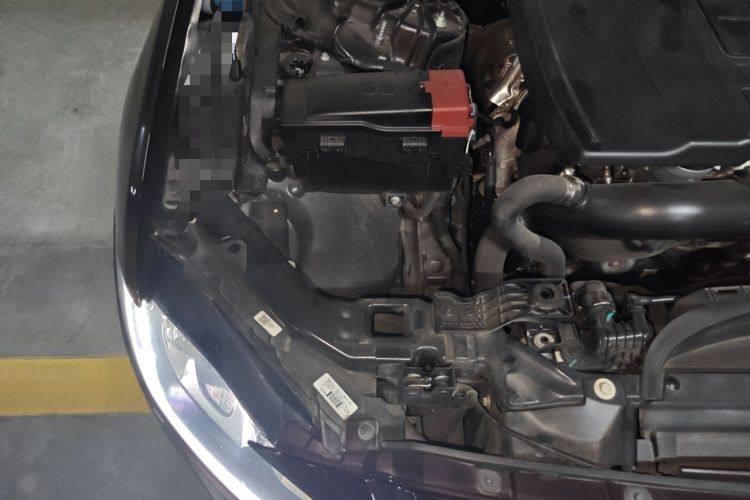 Used Jaguar XFL 2020 XFL 2.0T P200 Two-Wheel-Drive Elite Edition Engine Bay Right