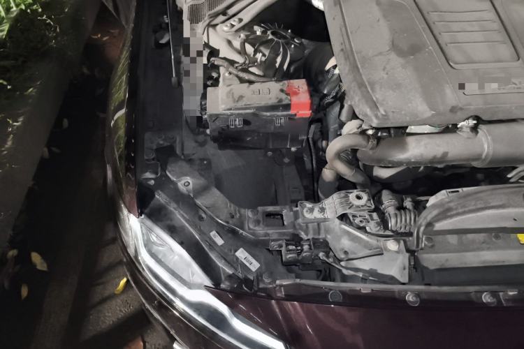 Used Jaguar XFL 2020 XFL 2.0T P250 Four-Wheel Drive Luxury Edition Engine Bay Right