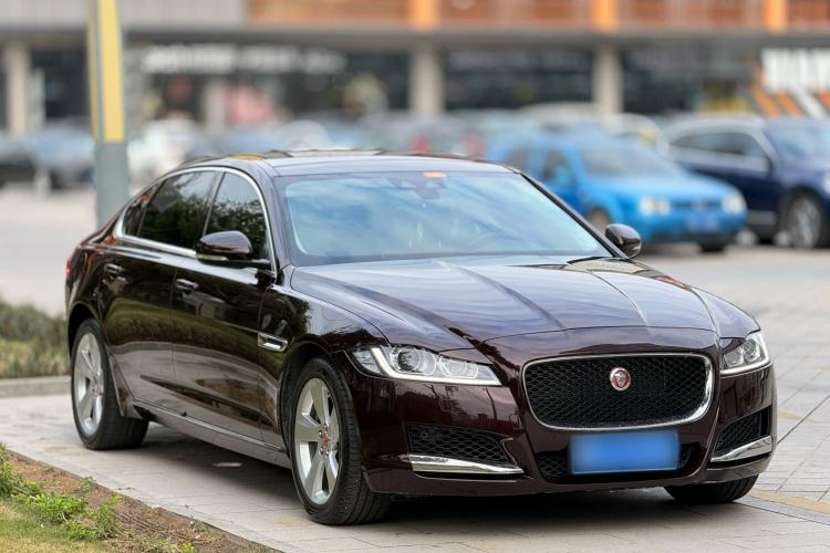 Used Jaguar XFL 2020 XFL 2.0T P200 Two-Wheel-Drive Elite Edition Exterior 2
