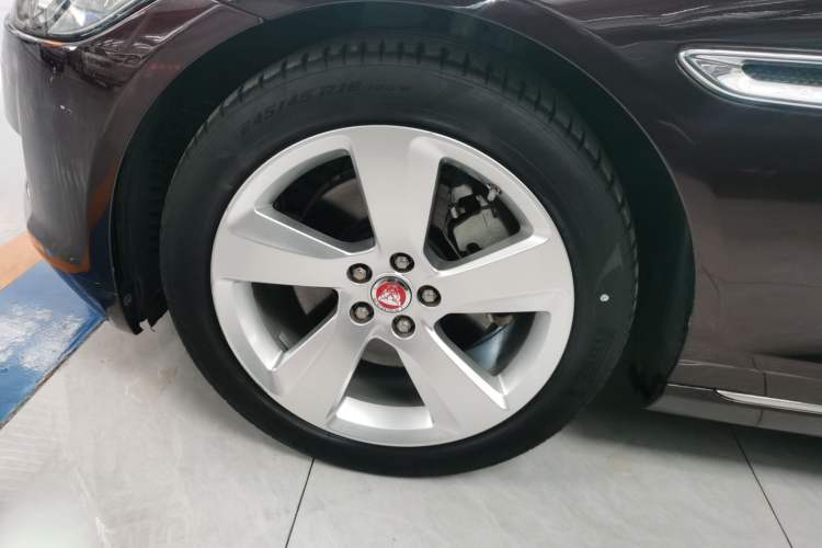 Used Jaguar XFL 2020 XFL 2.0T P200 Two-Wheel-Drive Elite Edition Exterior 3