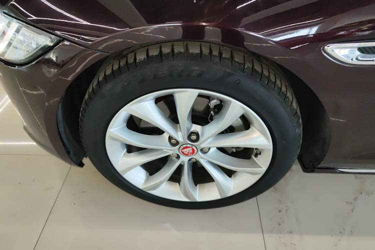 Used Jaguar XFL 2020 XFL 2.0T P250 Two-Wheel-Drive Luxury Edition Exterior 4