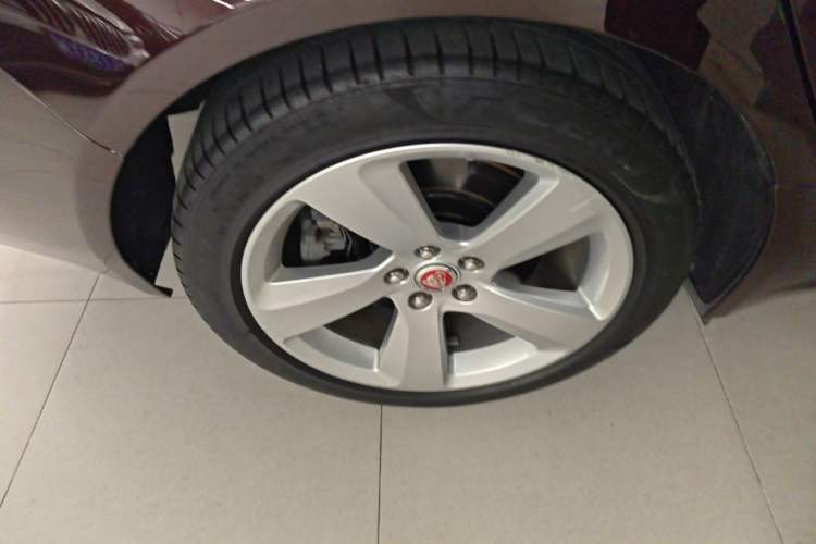 Used Jaguar XFL 2020 XFL 2.0T P200 Two-Wheel-Drive Elite Edition Exterior 5