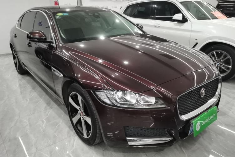 Used Jaguar XFL 2020 XFL 2.0T P200 Two-Wheel-Drive Elite Edition Front Right 45 Deg
