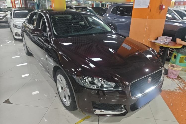Used Jaguar XFL 2020 XFL 2.0T P200 Two-Wheel-Drive Elite Edition Front Right 45 Deg
