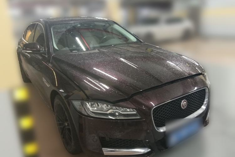 Used Jaguar XFL 2020 XFL 2.0T P250 Two-Wheel-Drive Luxury Edition Front Right 45 Deg