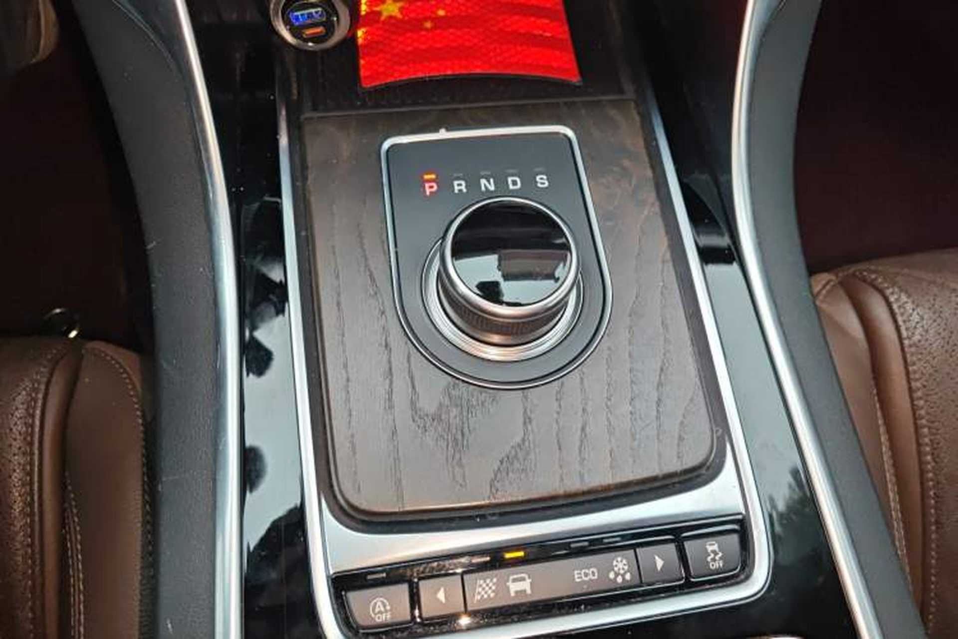 Used Jaguar XFL 2020 XFL 2.0T P250 Four-Wheel Drive Luxury Edition Gear Lever