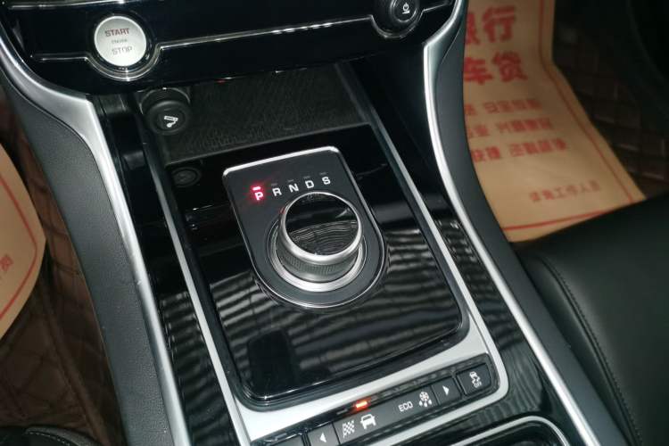 Used Jaguar XFL 2020 XFL 2.0T P200 Two-Wheel-Drive Elite Edition Gear Lever