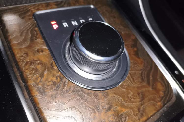 Used Jaguar XFL 2020 XFL 2.0T P250 Four-Wheel Drive Luxury Edition Gear Lever