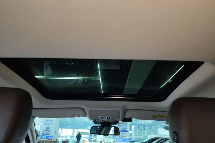 Used Jaguar XFL 2020 XFL 2.0T P250 Two-Wheel-Drive Luxury Edition Headliner