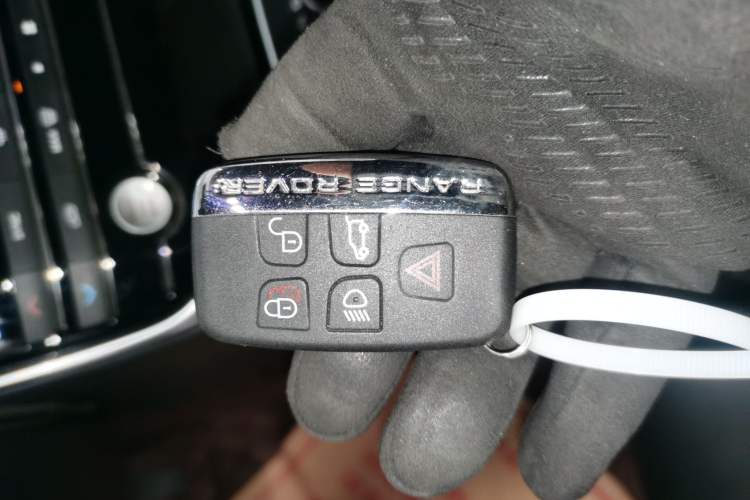 Used Jaguar XFL 2020 XFL 2.0T P200 Two-Wheel-Drive Elite Edition Interior 1
