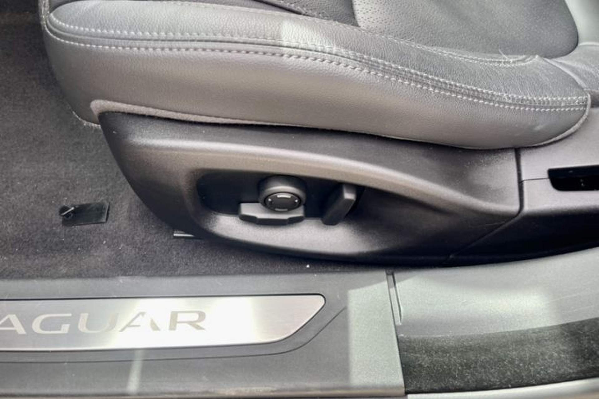 Used Jaguar XFL 2020 XFL 2.0T P250 Four-Wheel Drive Luxury Edition Interior 11