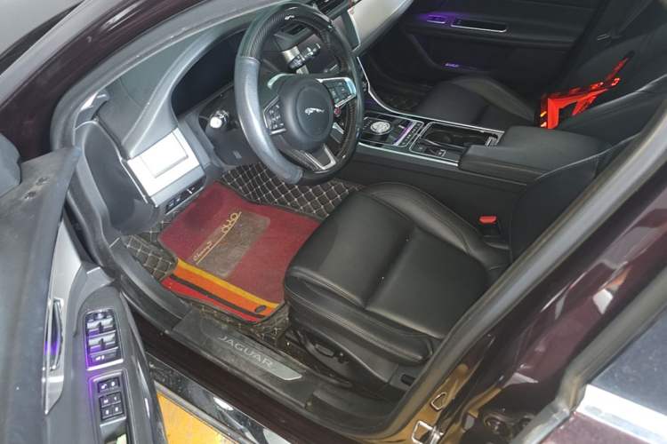 Used Jaguar XFL 2020 XFL 2.0T P200 Two-Wheel-Drive Elite Edition Left Front Seat