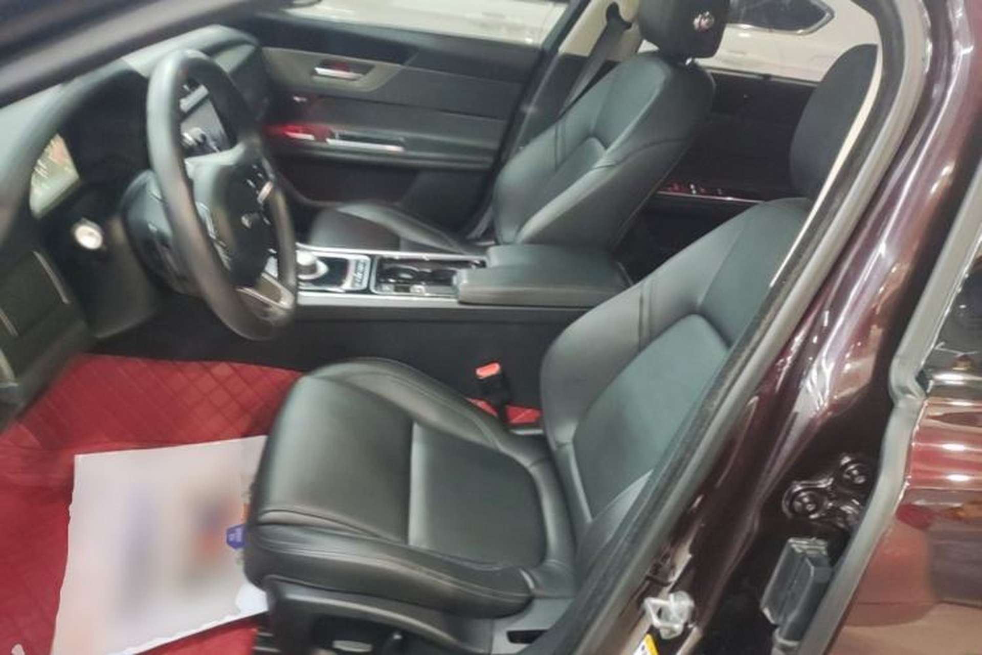 Used Jaguar XFL 2020 XFL 2.0T P200 Two-Wheel-Drive Rally Flag Edition Left Front Seat