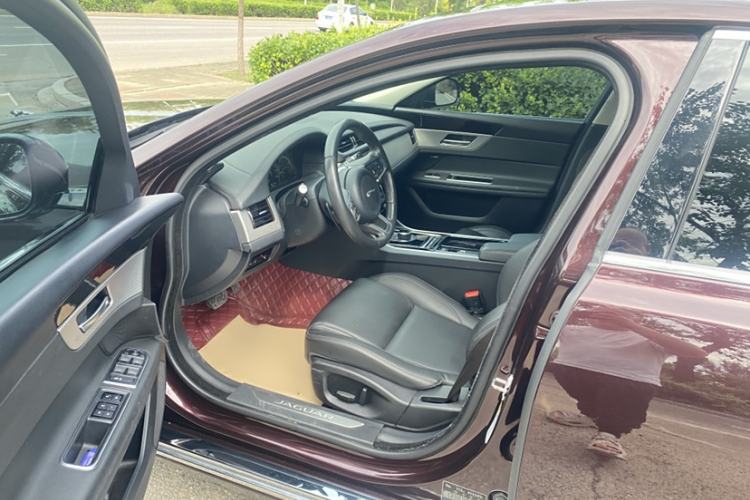 Used Jaguar XFL 2020 XFL 2.0T P200 Two-Wheel-Drive Elite Edition Left Front Seat