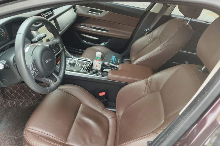Used Jaguar XFL 2020 XFL 2.0T P250 Two-Wheel-Drive Luxury Edition Left Front Seat