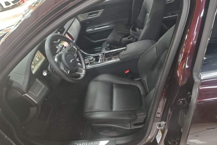 Used Jaguar XFL 2020 XFL 2.0T P200 Two-Wheel-Drive Elite Edition Left Front Seat