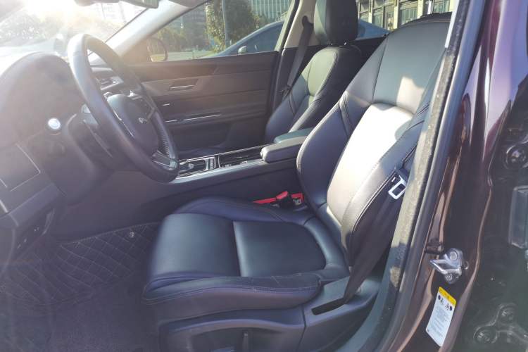 Used Jaguar XFL 2020 XFL 2.0T P200 Two-Wheel-Drive Rally Flag Edition Left Front Seat