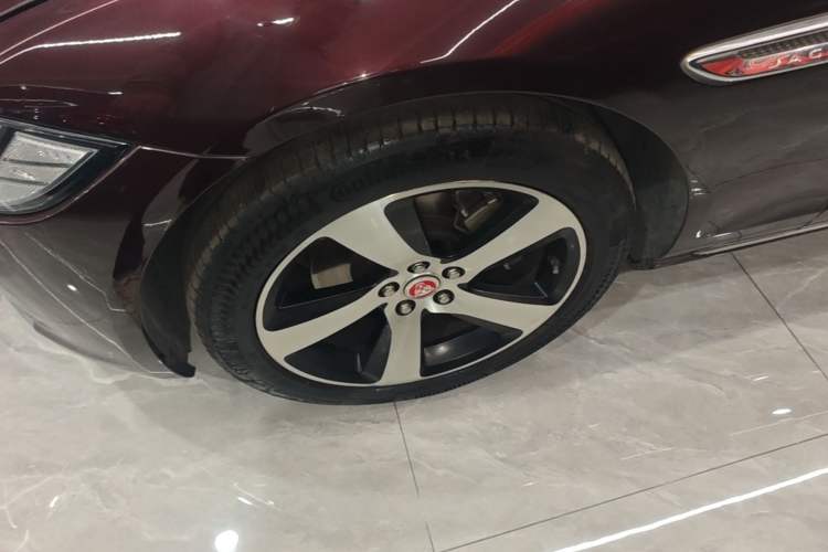Used Jaguar XFL 2020 XFL 2.0T P200 Two-Wheel-Drive Elite Edition Left Front Wheel Hub