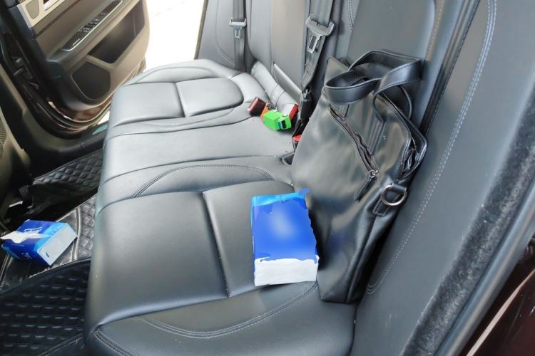 Used Jaguar XFL 2020 XFL 2.0T P200 Two-Wheel-Drive Windflower Edition Left Rear Seat