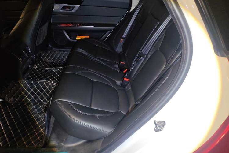 Used Jaguar XFL 2020 XFL 2.0T P200 Two-Wheel-Drive Elite Edition Left Rear Seat