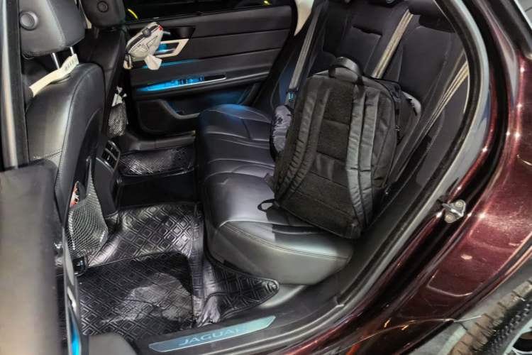 Used Jaguar XFL 2020 XFL 2.0T P200 Two-Wheel-Drive Elite Edition Left Rear Seat