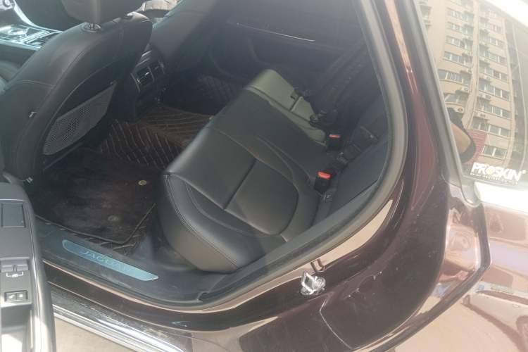 Used Jaguar XFL 2020 XFL 2.0T P200 Two-Wheel-Drive Elite Edition Left Rear Seat