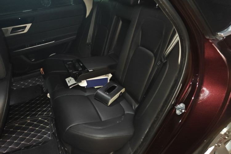 Used Jaguar XFL 2020 XFL 2.0T P200 Two-Wheel-Drive Elite Edition Left Rear Seat