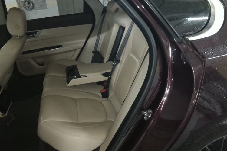 Used Jaguar XFL 2020 XFL 2.0T P250 Two-Wheel-Drive Luxury Edition Left Rear Seat