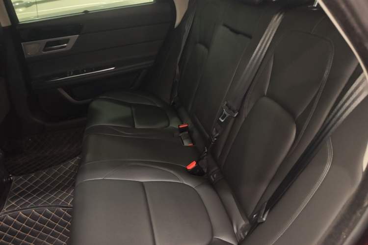 Used Jaguar XFL 2020 XFL 2.0T P200 Two-Wheel-Drive Elite Edition Left Rear Seat