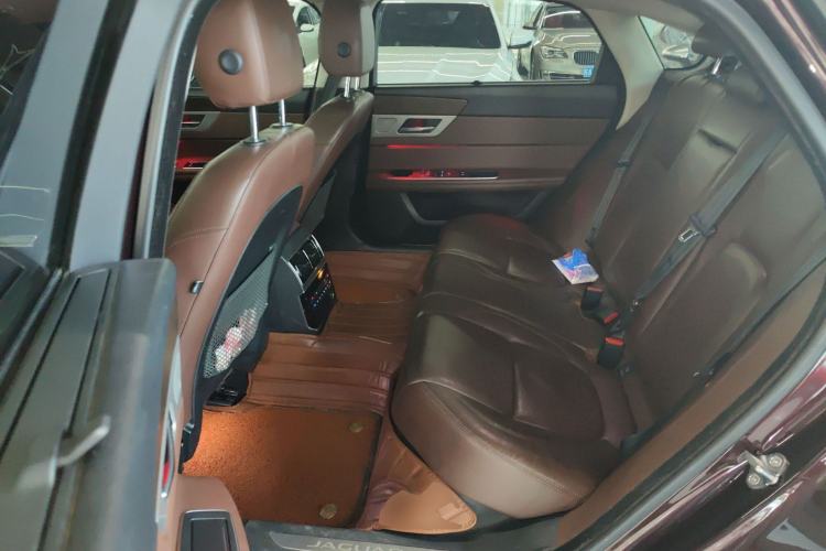 Used Jaguar XFL 2020 XFL 2.0T P250 Two-Wheel-Drive Luxury Edition Left Rear Seat