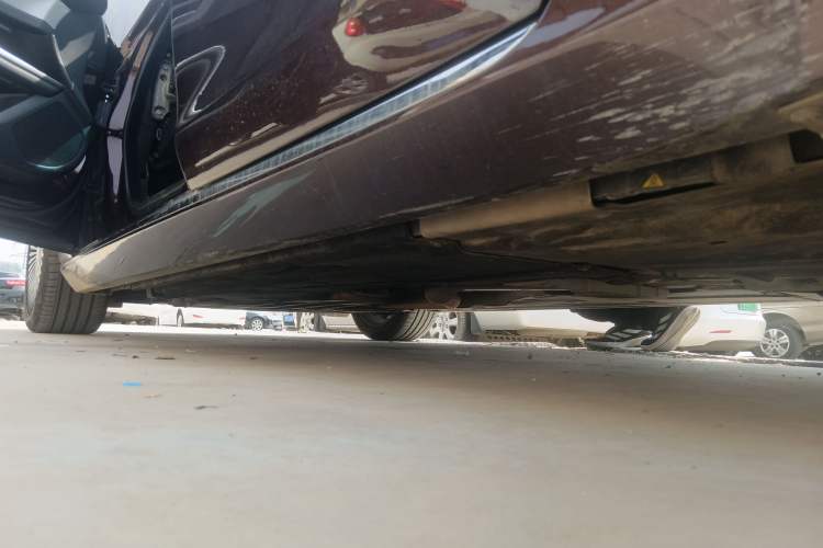 Used Jaguar XFL 2020 XFL 2.0T P200 Two-Wheel-Drive Elite Edition Left Side Sill