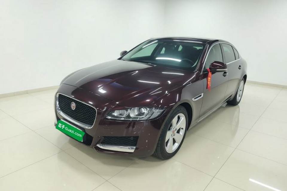 Jaguar XFL 2020