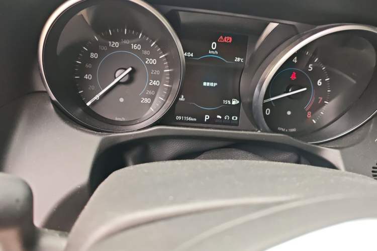 Used Jaguar XFL 2020 XFL 2.0T P200 Two-Wheel-Drive Windflower Edition Odometer Close Up
