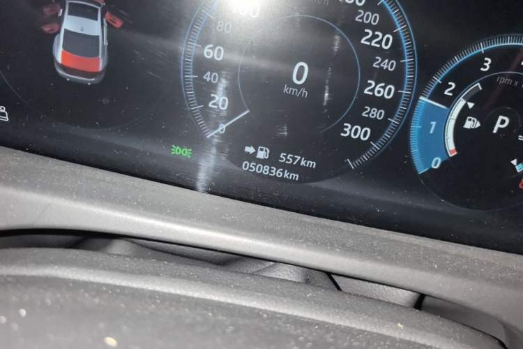 Used Jaguar XFL 2020 XFL 2.0T P200 Two-Wheel-Drive Elite Edition Odometer Close Up
