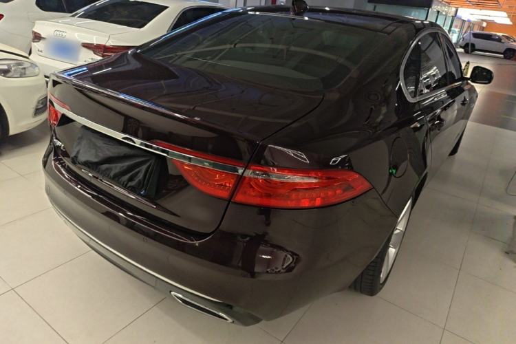 Used Jaguar XFL 2020 XFL 2.0T P200 Two-Wheel-Drive Elite Edition Rear Right 45 Deg