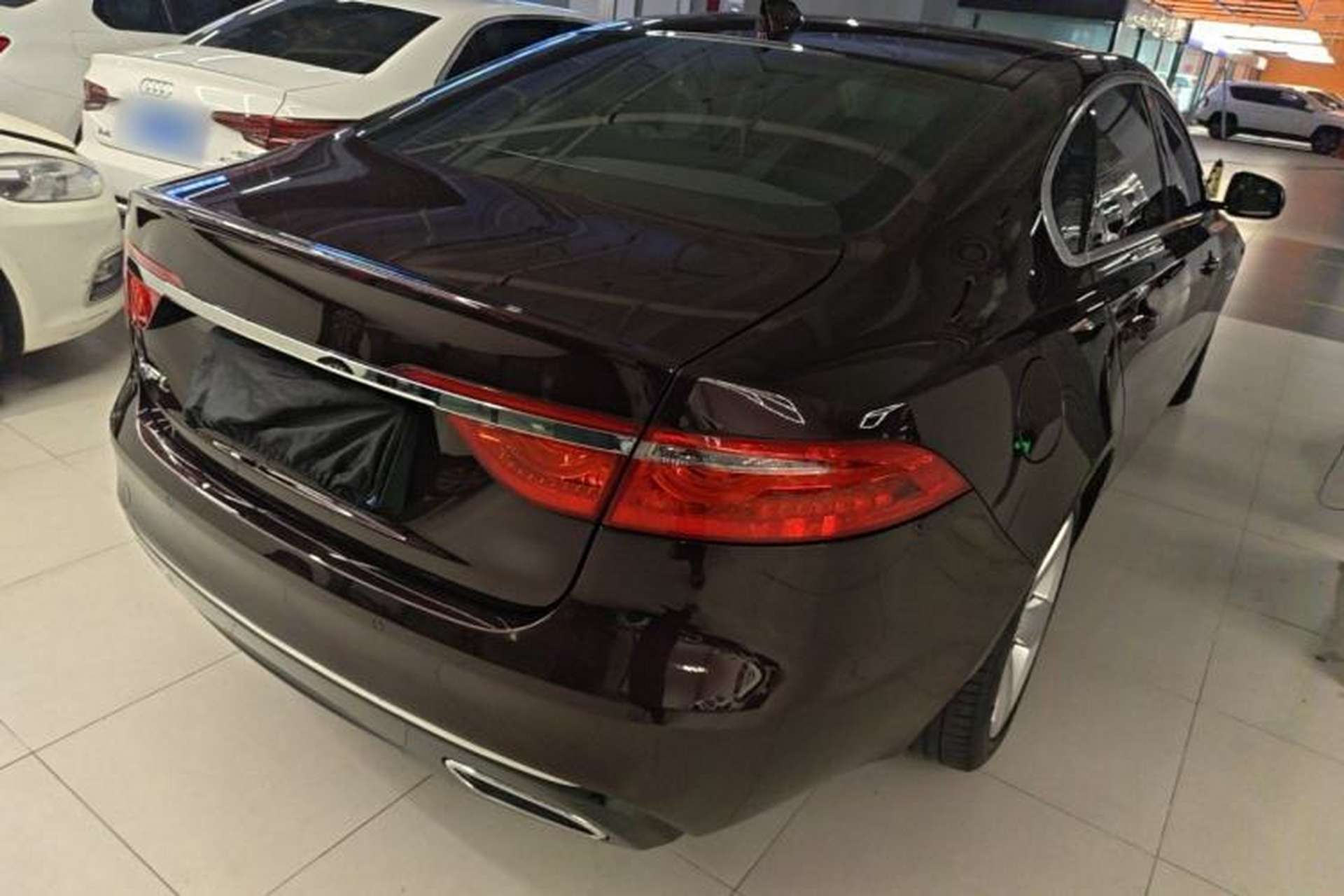 Used Jaguar XFL 2020 XFL 2.0T P200 Two-Wheel-Drive Elite Edition Rear Right 45 Deg