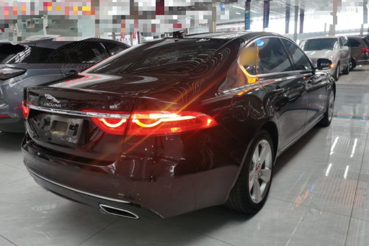 Used Jaguar XFL 2020 XFL 2.0T P200 Two-Wheel-Drive Elite Edition Rear Right 45 Deg