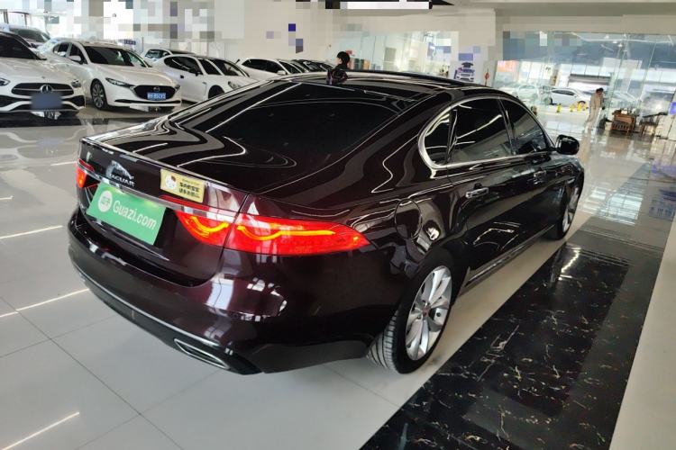 Used Jaguar XFL 2020 XFL 2.0T P250 Two-Wheel-Drive Luxury Edition Rear Right 45 Deg