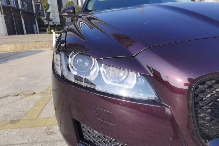 Used Jaguar XFL 2020 XFL 2.0T P200 Two-Wheel-Drive Rally Flag Edition Right Front Headlight