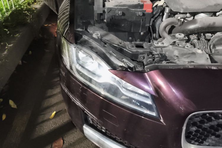 Used Jaguar XFL 2020 XFL 2.0T P250 Four-Wheel Drive Luxury Edition Right Front Headlight